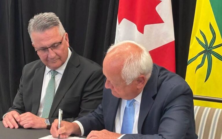 Federal, Saskatchewan governments move to preserve agricultural research at two closing farms