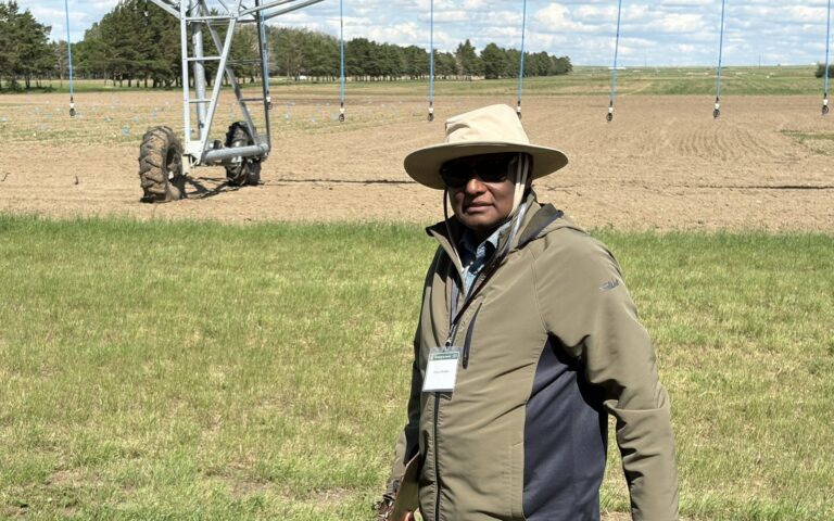 Long-time CDC South Crop Researcher Continues Work at Revitalized Research Facility