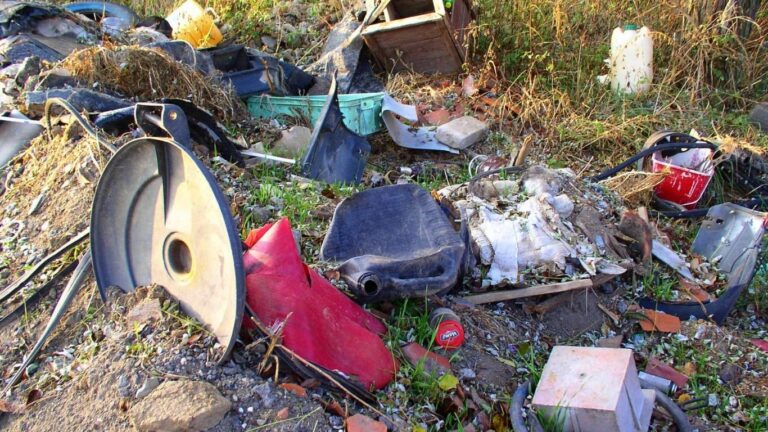 Alberta cracking down on illegal dumping
